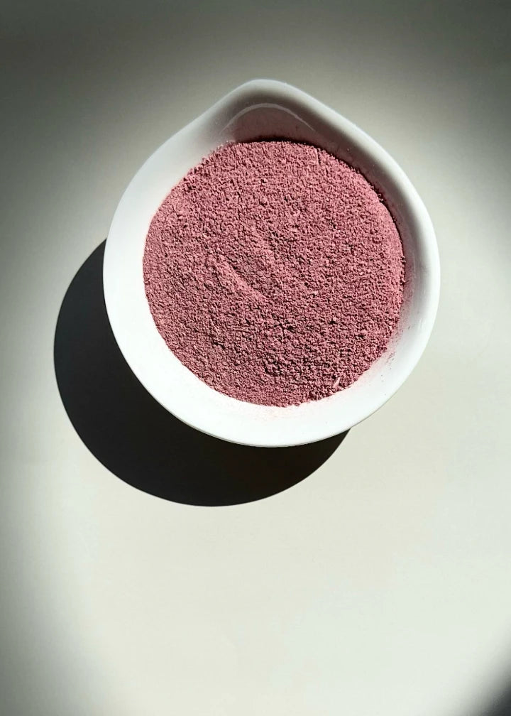 Rose petals powder