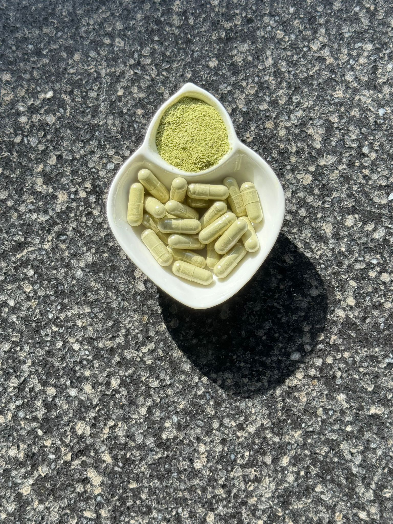 Neem powder capsules, bulk - Indusfarms